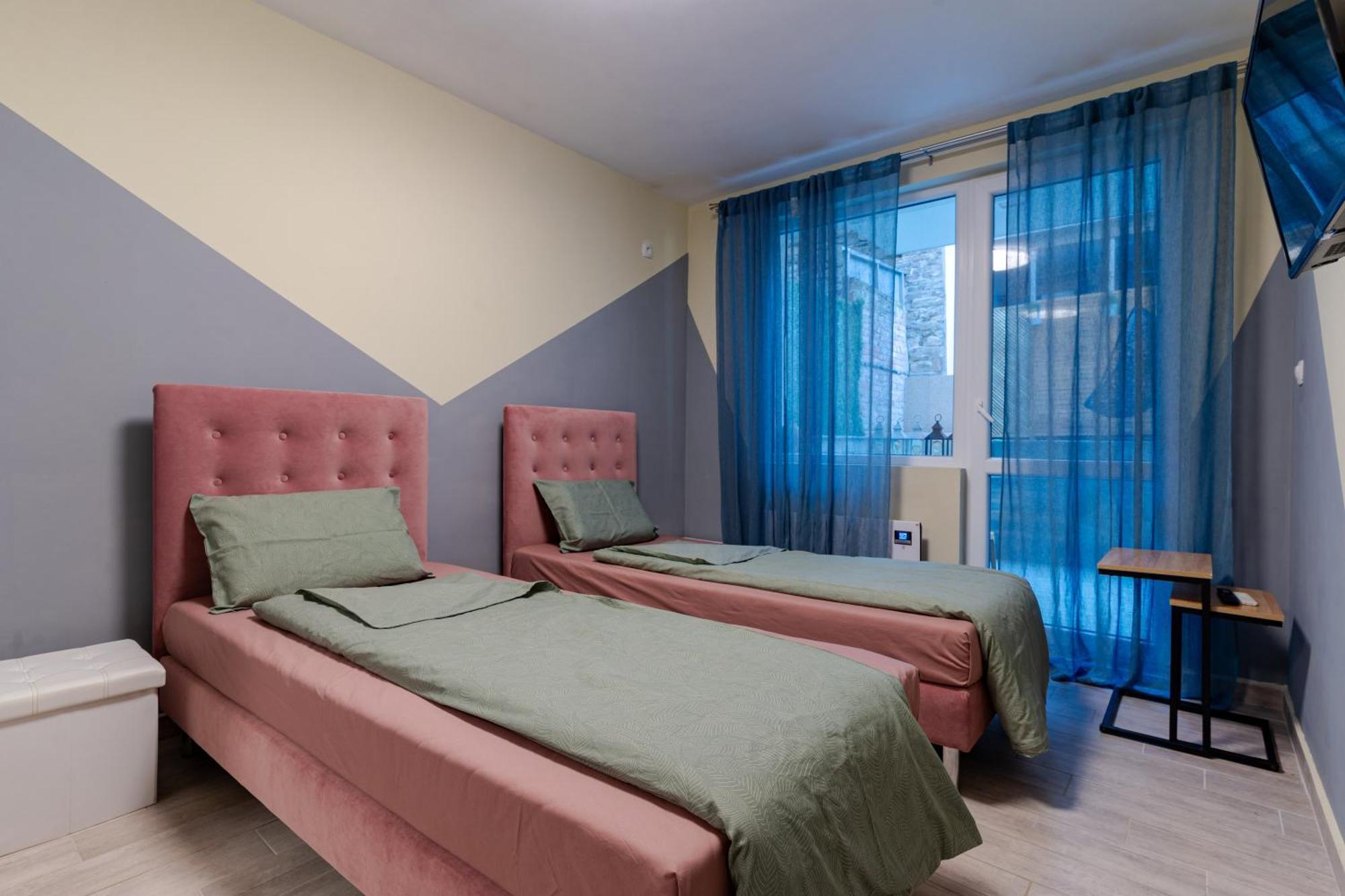 Mirela Guest Apartment Wielkie Tyrnowo Zewnętrze zdjęcie